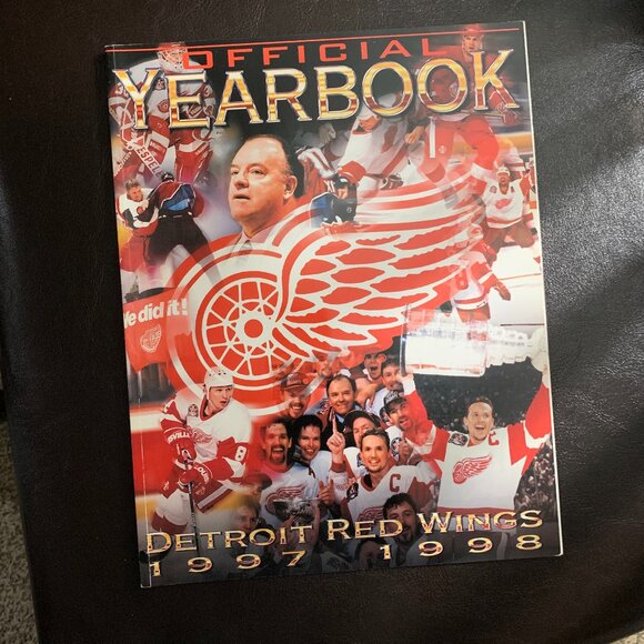 1 0f 3 hockey magazine